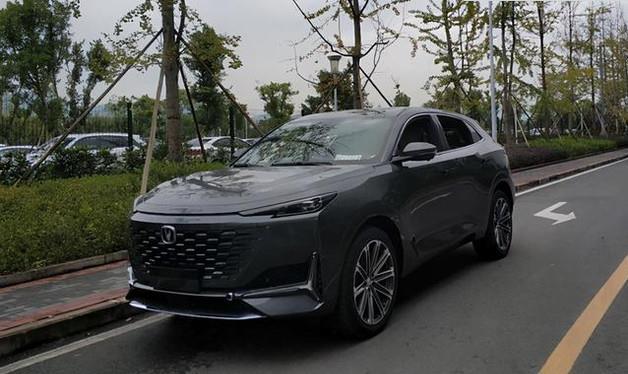 長安最新車型，引領(lǐng)汽車科技新力量，開啟未來駕駛新篇章